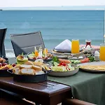 Tropic Club & - 3* Sidé