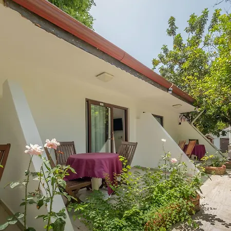 Tropic Club & - 3* Сиде