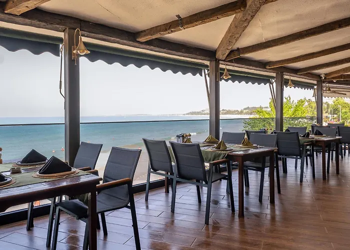 Отель Tropic Club & -