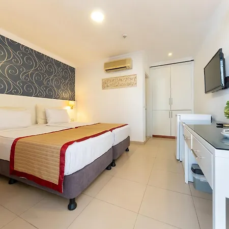 Hotel Tropic Club & - 3*