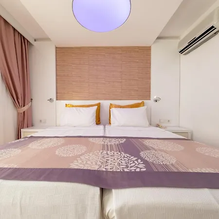 Tropic Club & - Hotel Sidé