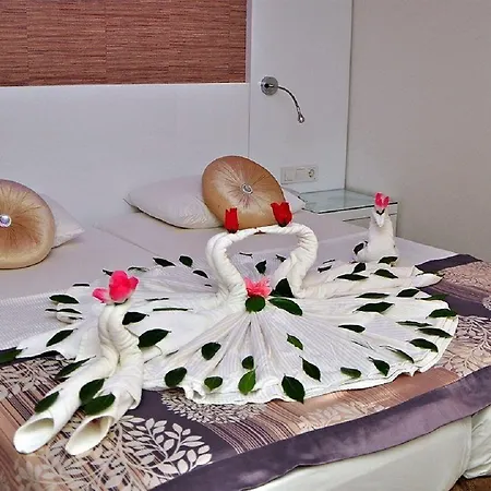 Tropic Club & - Hotel Sidé