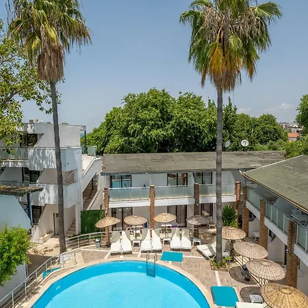 Tropic Beach Club 3* סייד