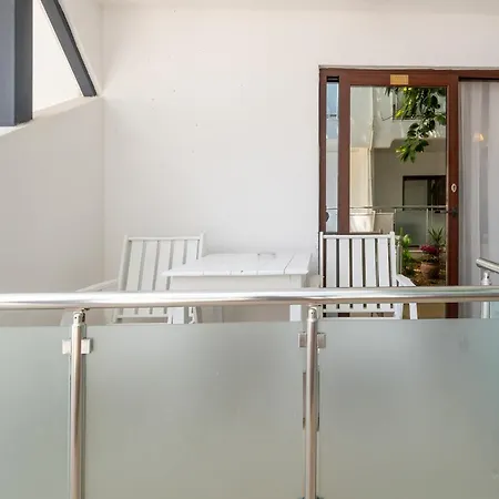 فندق Tropic Club & -