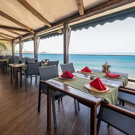 Tropic Szálloda 3*