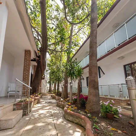 Tropic Club & - فندق 3*