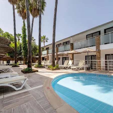 מלון Tropic Beach Club סייד