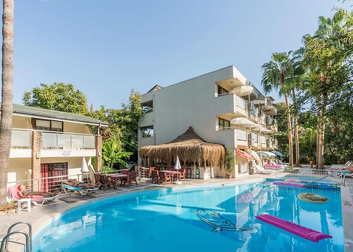 Tropic Club & - 시데