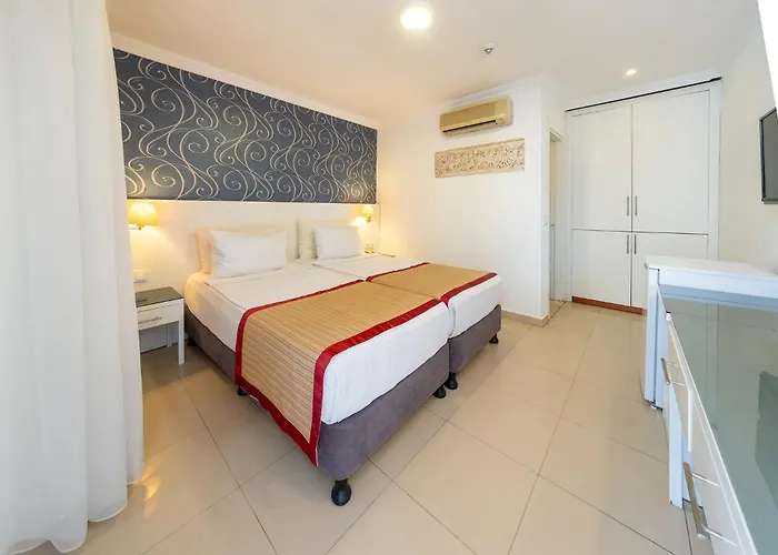 Tropic Club & - Hotel