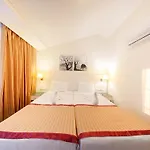 호텔 Tropic Club & - 3*