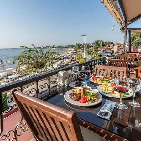 Tropic Beach Club & Resort - Side 3*
