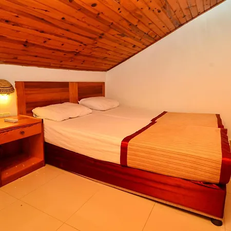 Tropic Beach Club & Resort - Side 3*