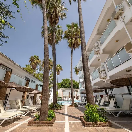 Tropic Beach Club & Resort - Side Side