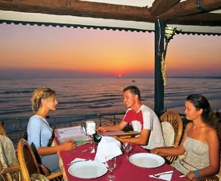 Ξενοδοχείο Tropic Club 3*