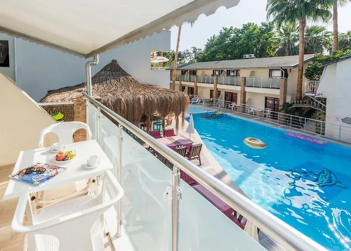 Tropic Club & - Hotel 3*