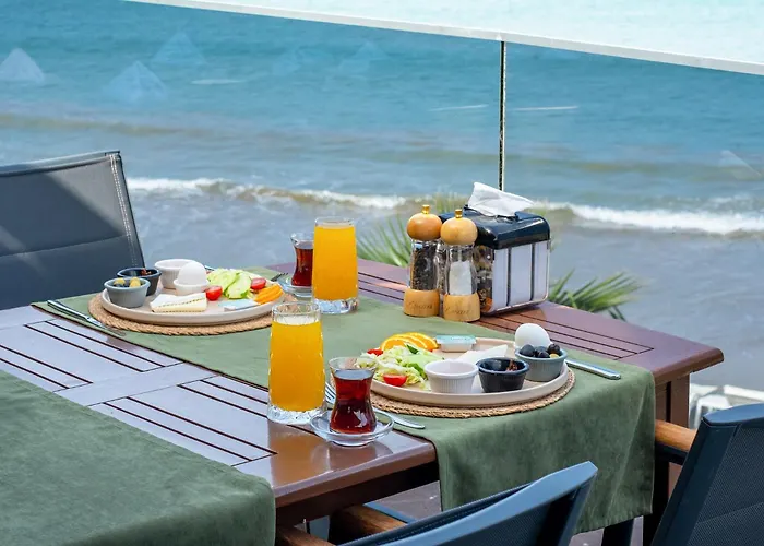 Tropic Club & - Hotel Side