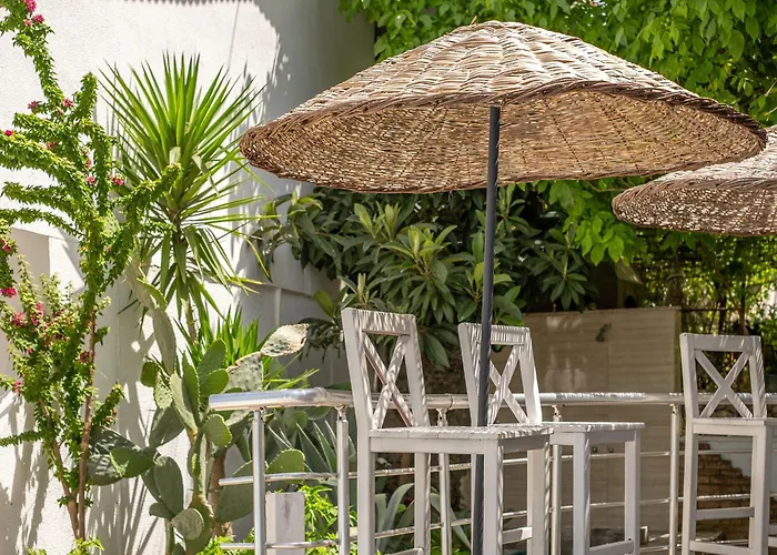 Tropic Club & - Hotel Side