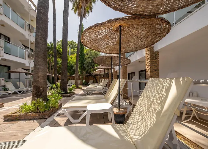 Tropic Club & - Hotel