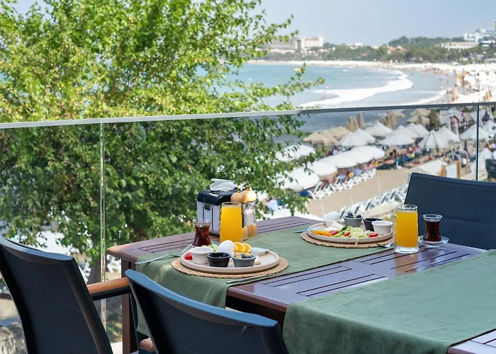 Hotel Tropic Club & -