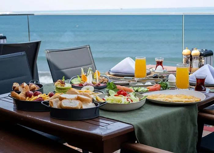 Tropic Club & - 3* Side