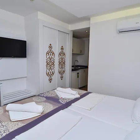 Hotel Tropic Club & -