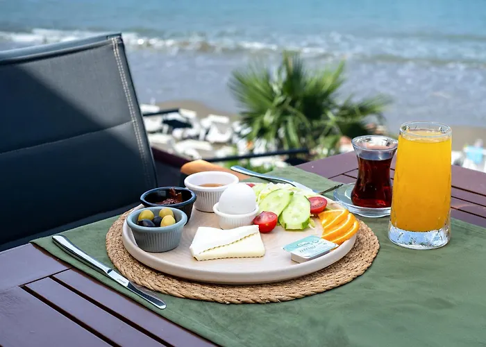 Tropic Club & - Отель Сиде