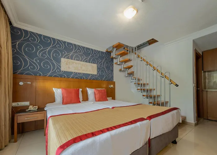 Tropic Club & - Hotel Side